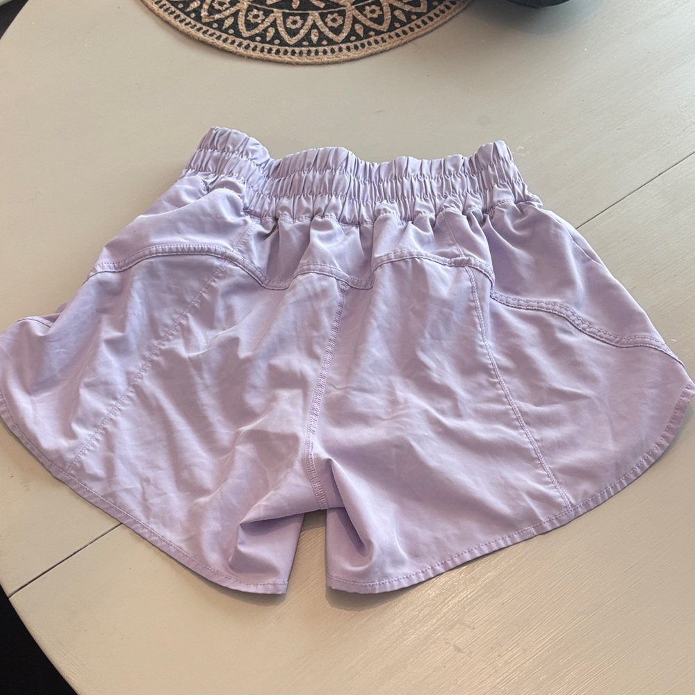 Lavender Love Tree Shorts‎ Size Juniors Medium Like New - Picture 3 of 3